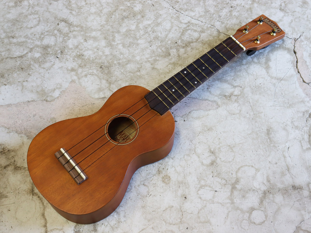 Photo of the Mahalo UK-220 Ukulele
